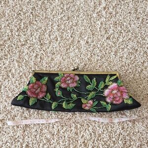 Ziba Vintage Embroidered Floral Beaded Purse.